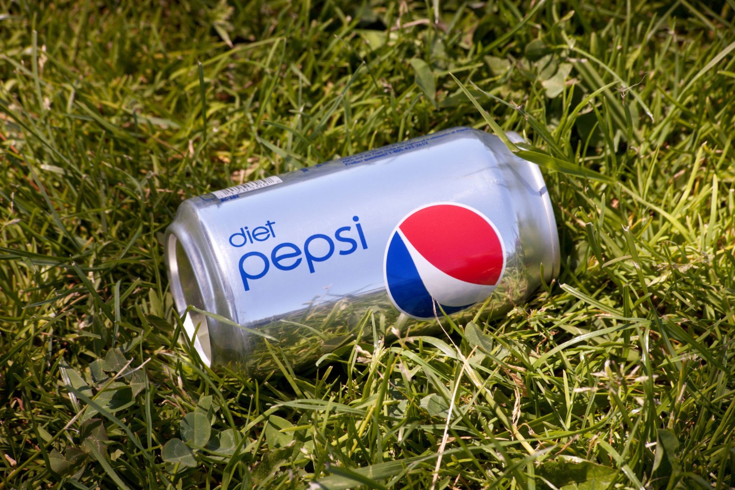 diet-pepsi||LOS ANGELES , USA - JUNE 8, 2015 Pepsi Cola Plastic Bottles Isol