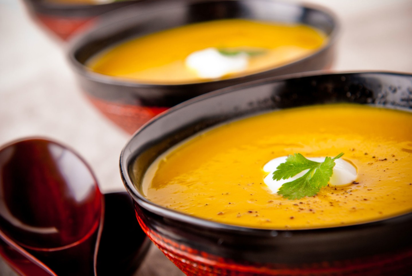 butternut-squash-soup-with-apples